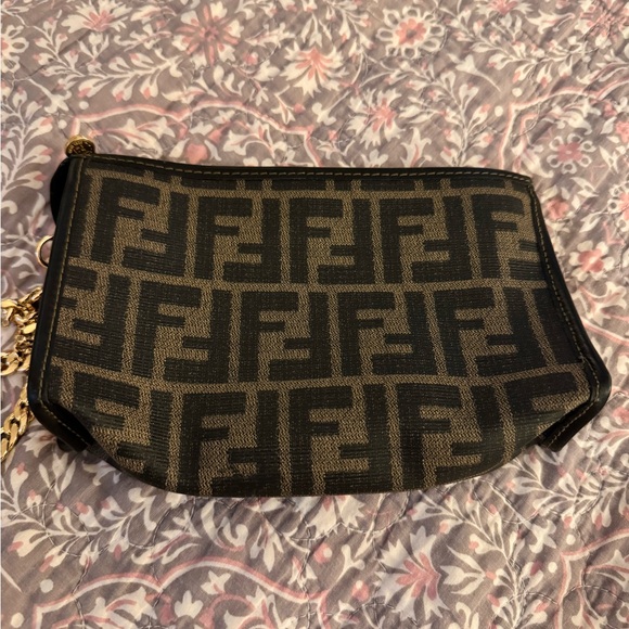 🤍Auth🧚‍♀️FENDI Zucca Zucchino Wristlet Pouch Wallet Crossbody Pochette/Clutch✨ - Picture 7 of 8